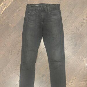 AG washed black Farrah Skinny sz 26R